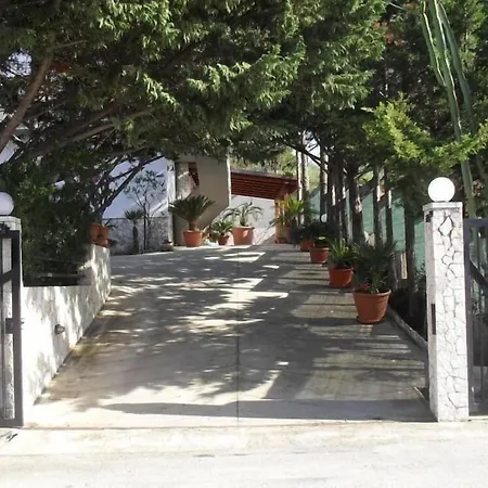 בית נופש Maison Bellevue *